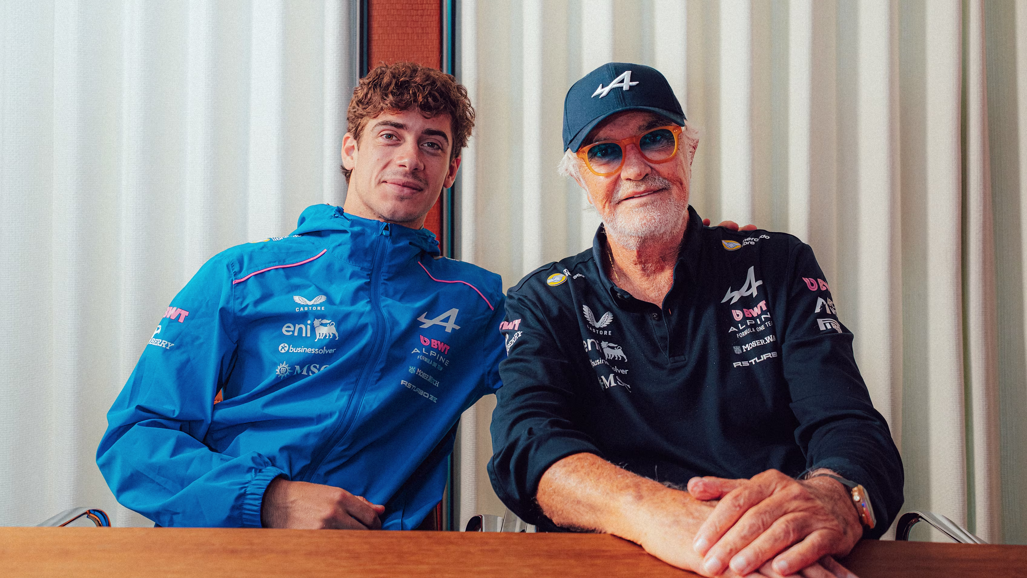 Franco Colapinto renova com Alpine e seguirá na Fórmula 1 em 2027